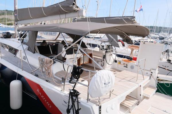 2018 Dufour 56 Exclusive