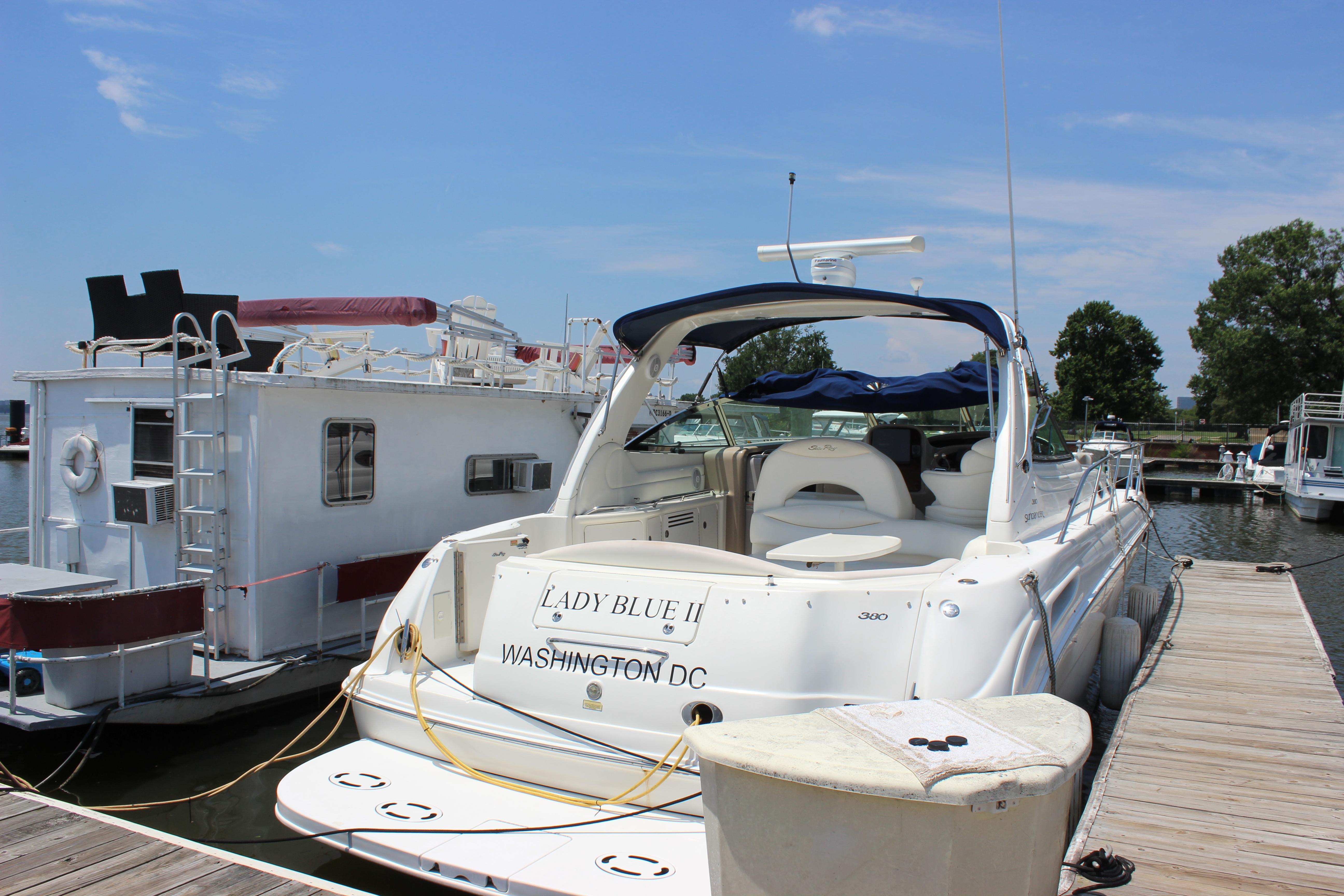 Sea Ray 380 Sundancer