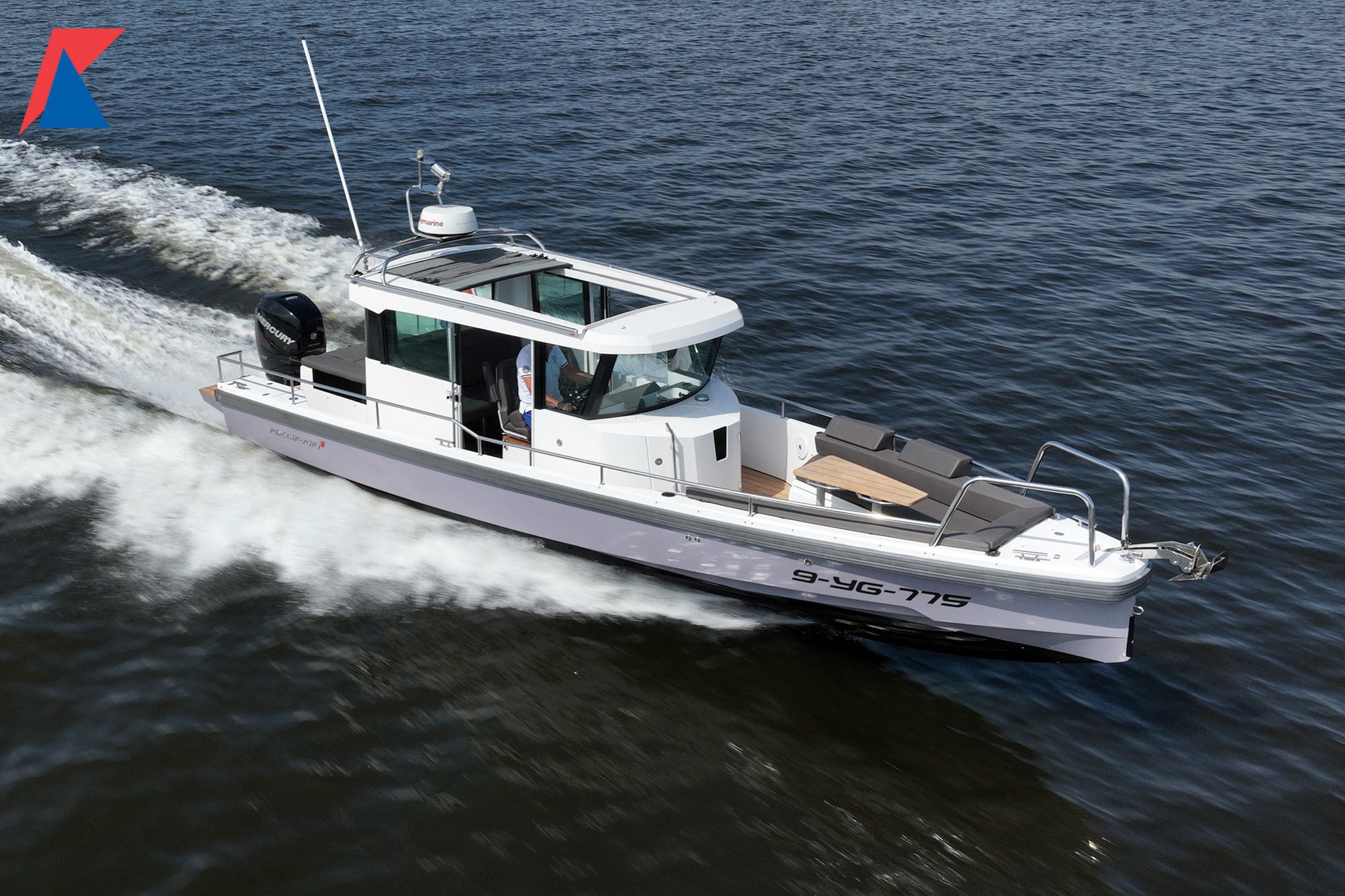 2016 Axopar 28 CABIN
