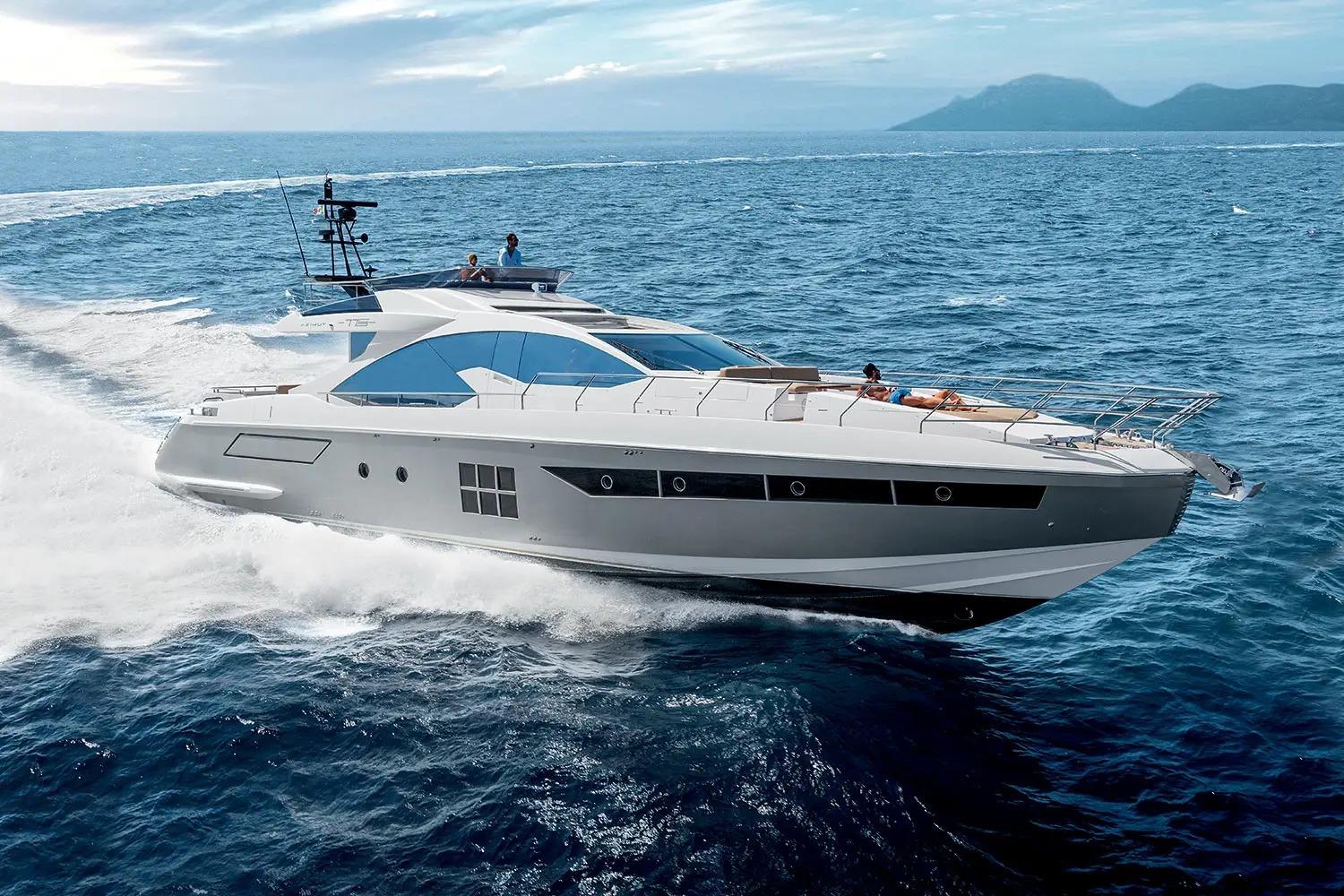 2015 Azimut 77S