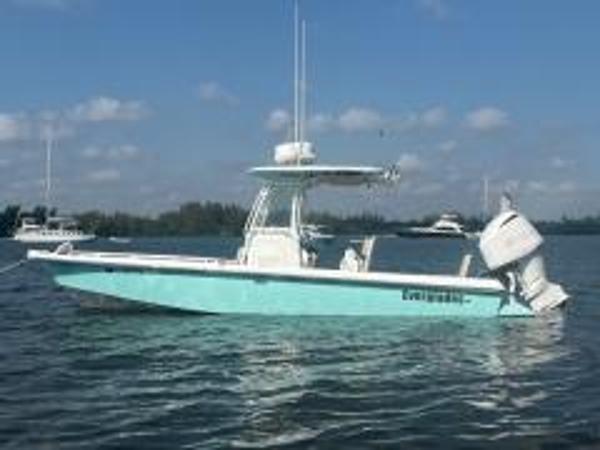 2021 Everglades 243CC