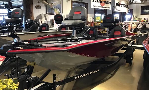 2025 Tracker Pro Team 190