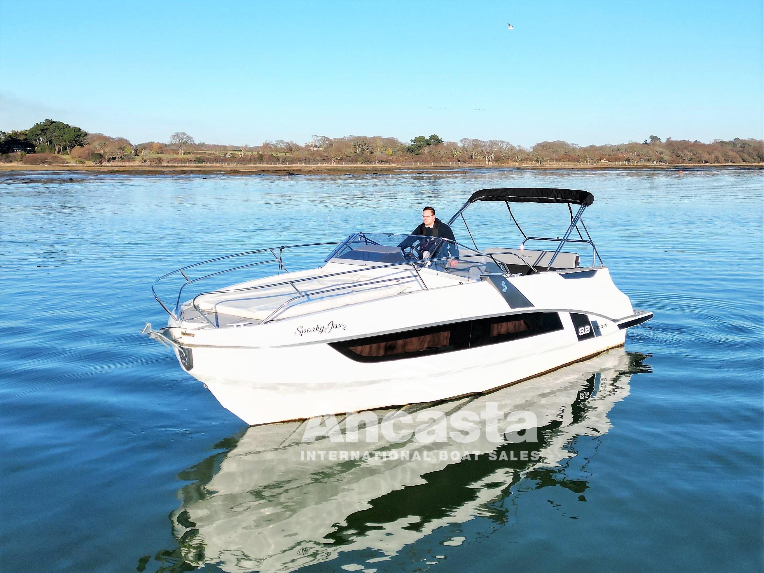 Beneteau Flyer 8.8 Sundeck Beneteau Flyer 8.8 Sundeck