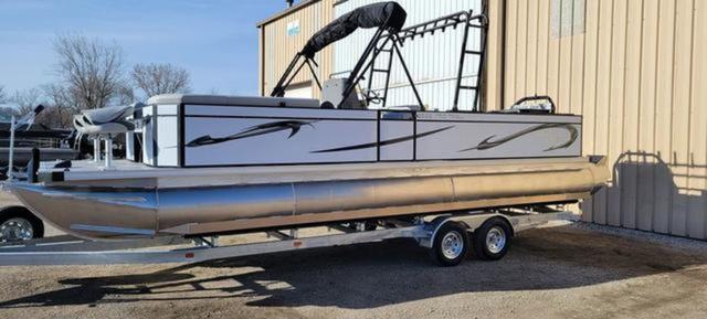 2025 Angler Quest 8524 Pro Troll