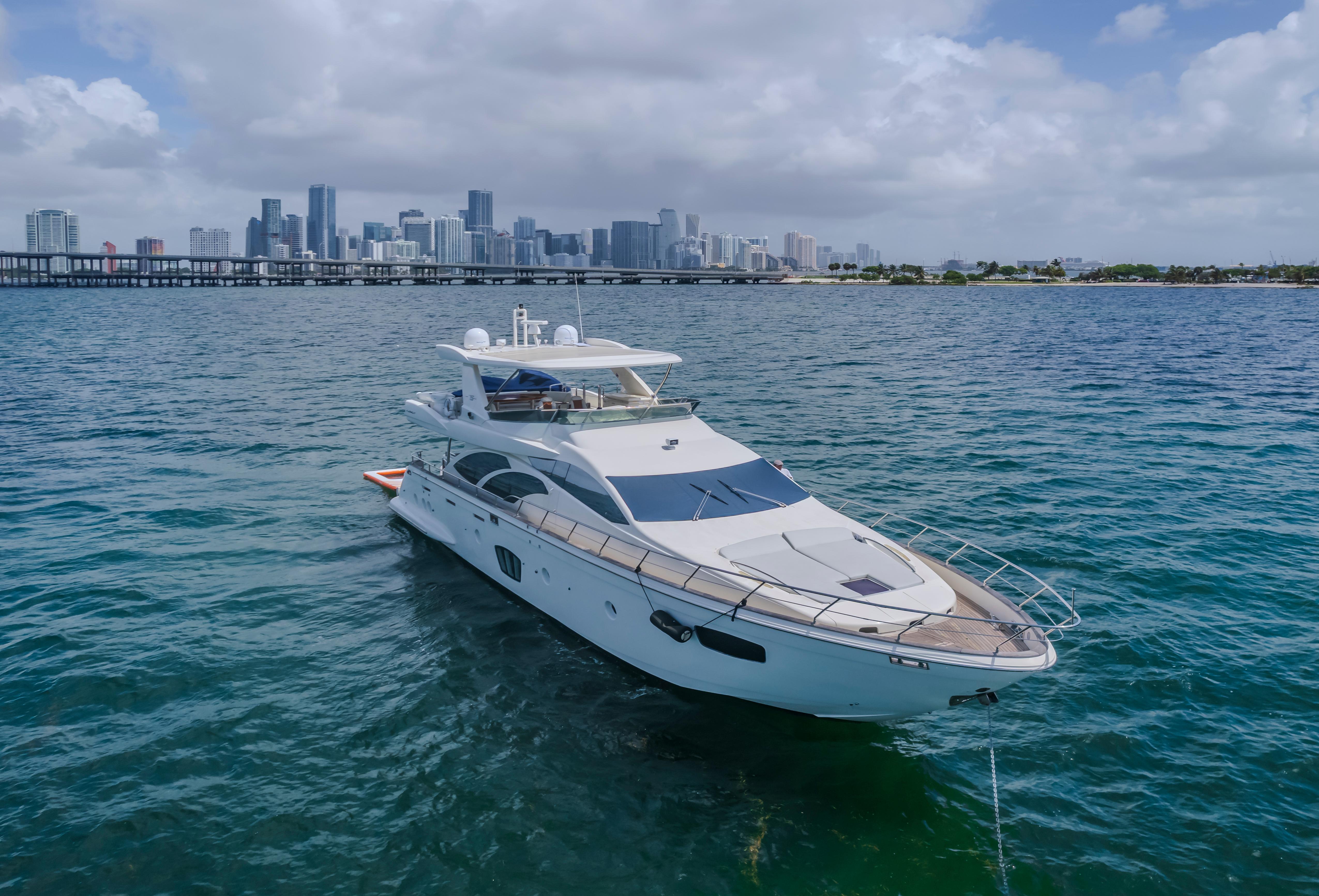 2008 Azimut Flybridge