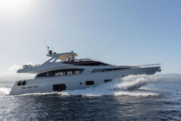 2016 Ferretti Yachts 800