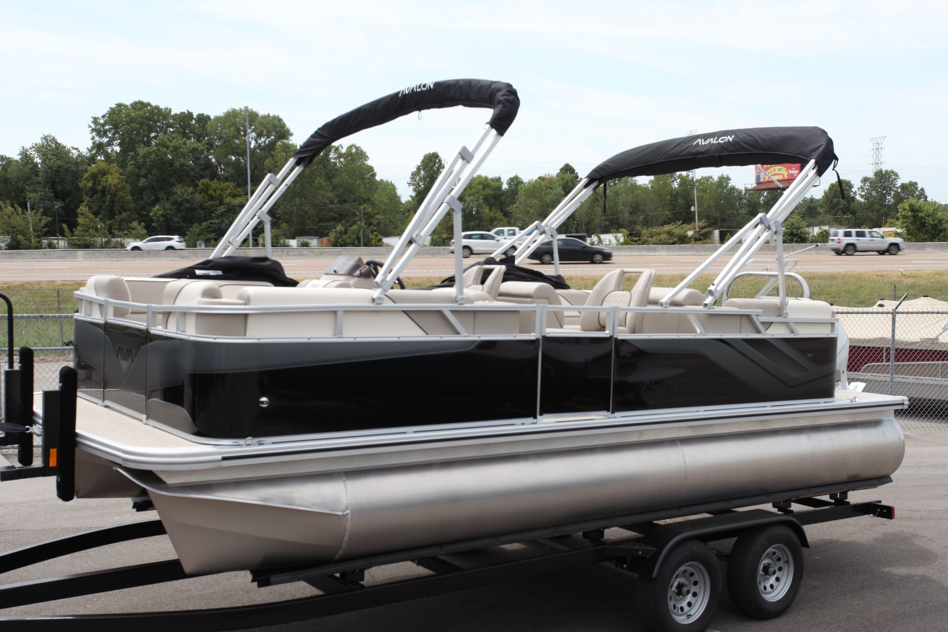 2026 Avalon 2180 Venture QL