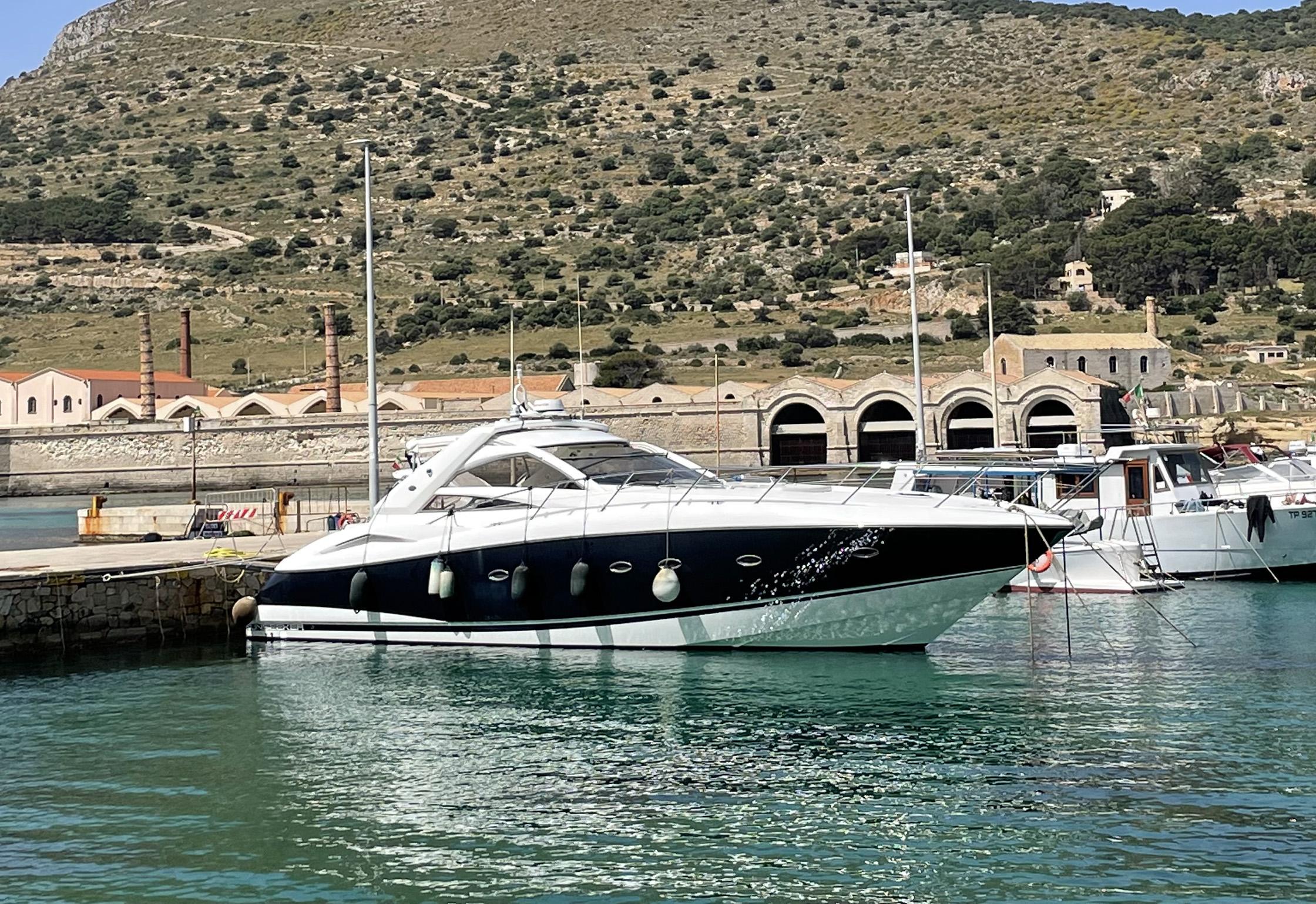 2006 Sunseeker Portofino 53
