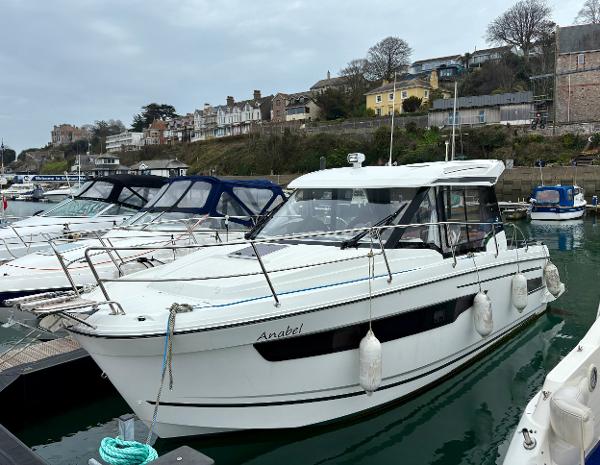 2019 Jeanneau Merry Fisher 895 Offshore