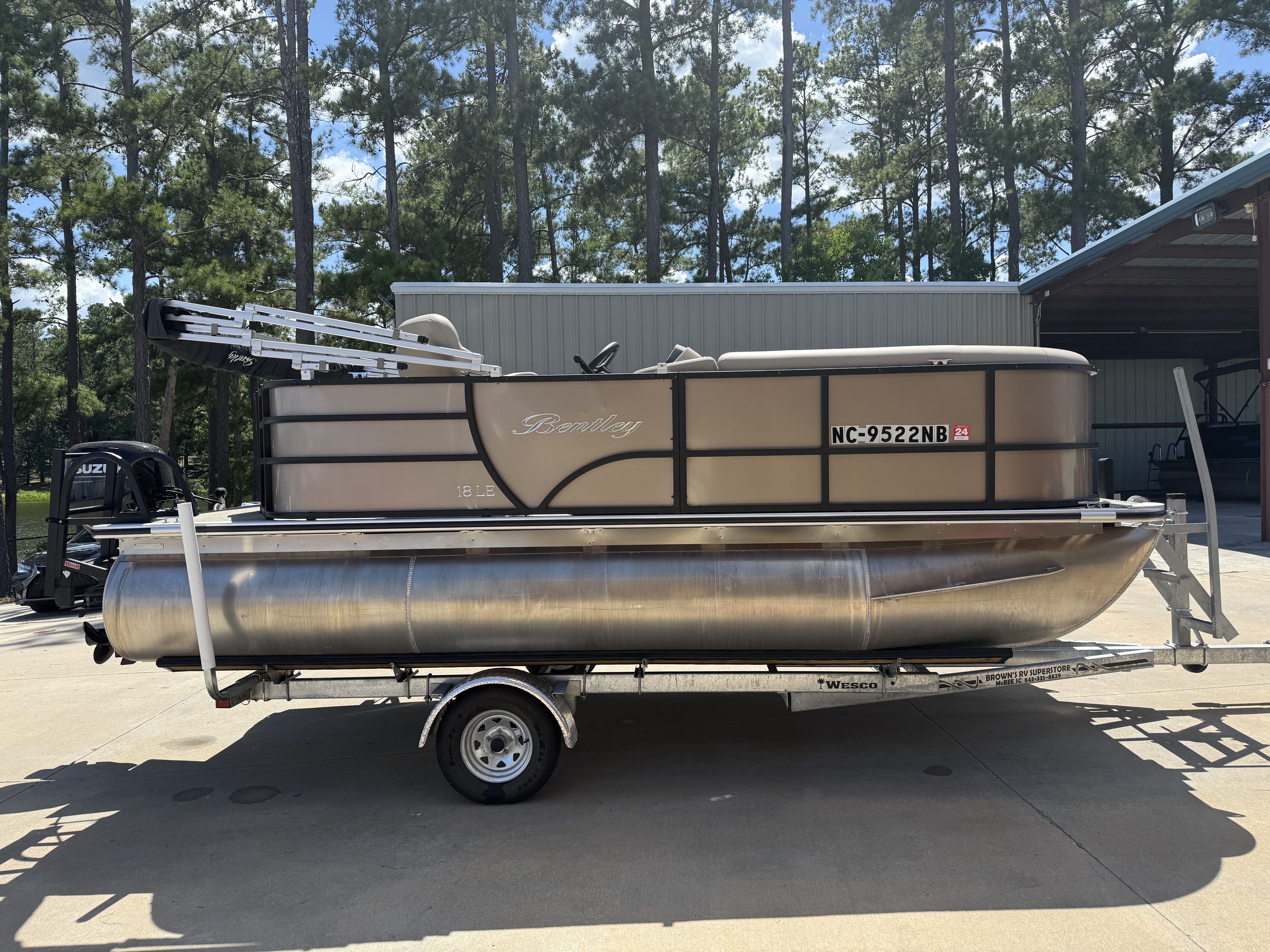 2023 Bentley Pontoons LE 180 3 POINT