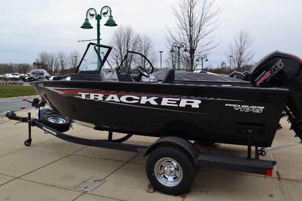 2025 Tracker Pro Guide V-175 WT