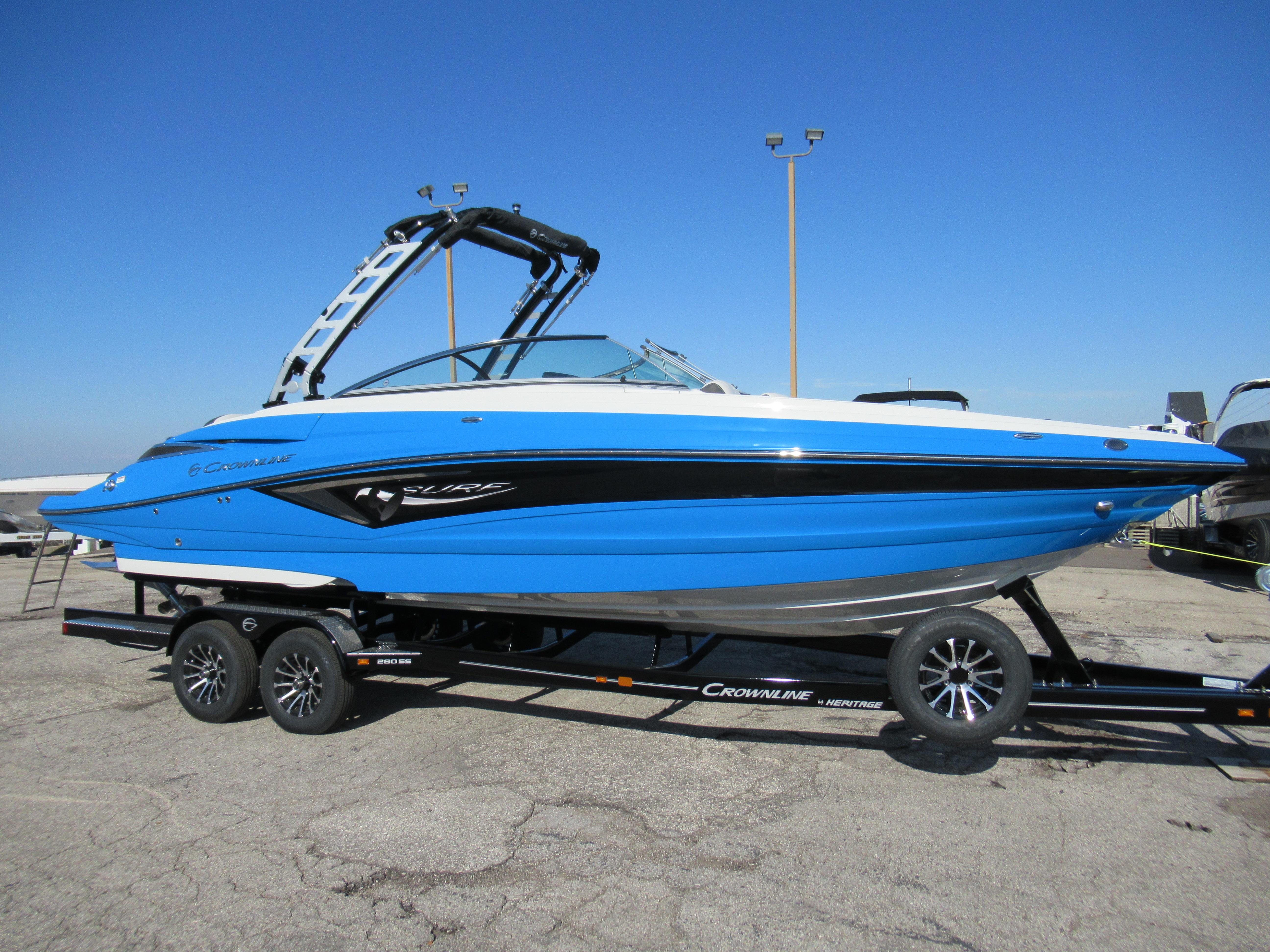 2023 Crownline 280 SS SURF
