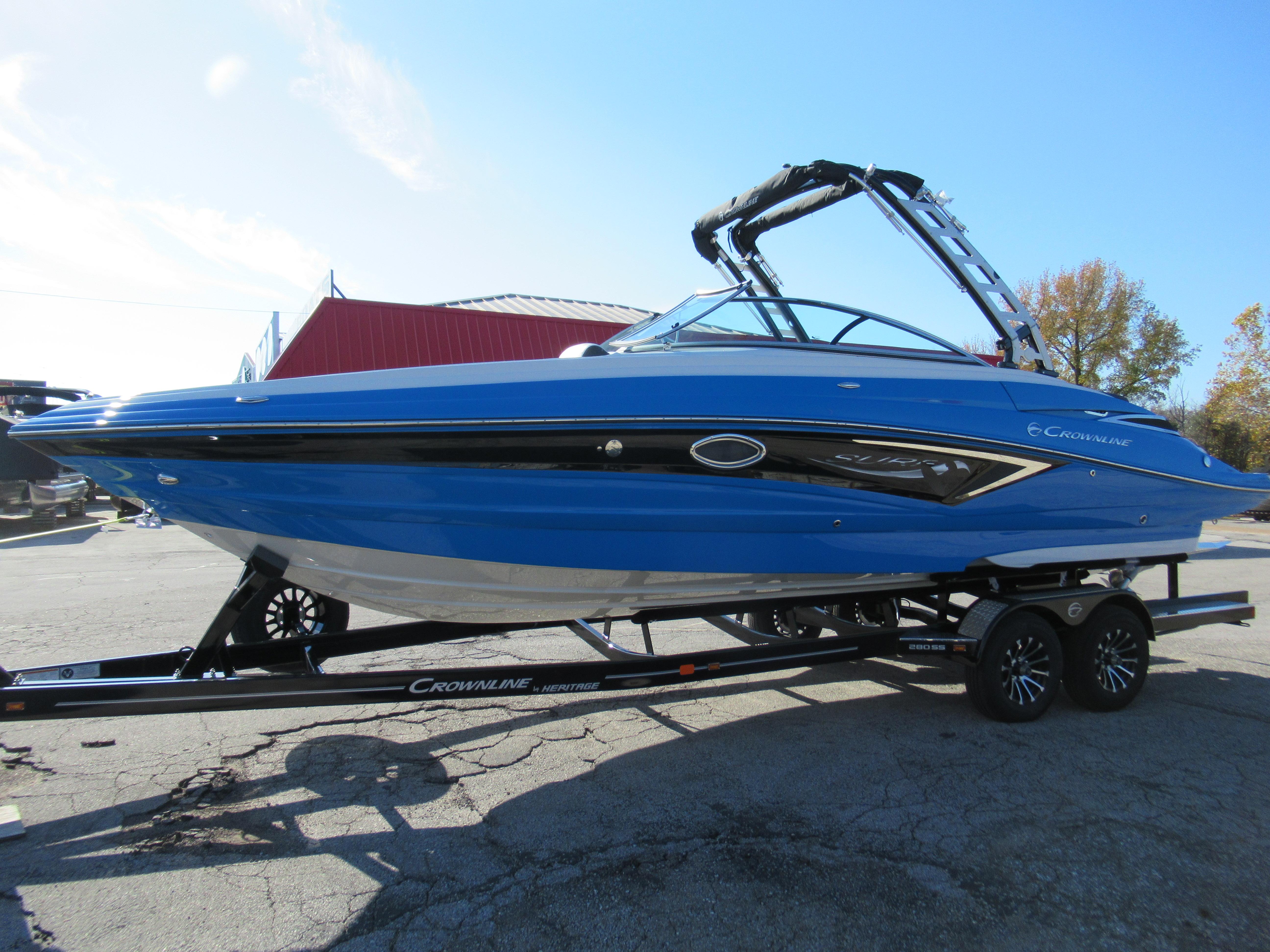 2023 Crownline 280 SS SURF