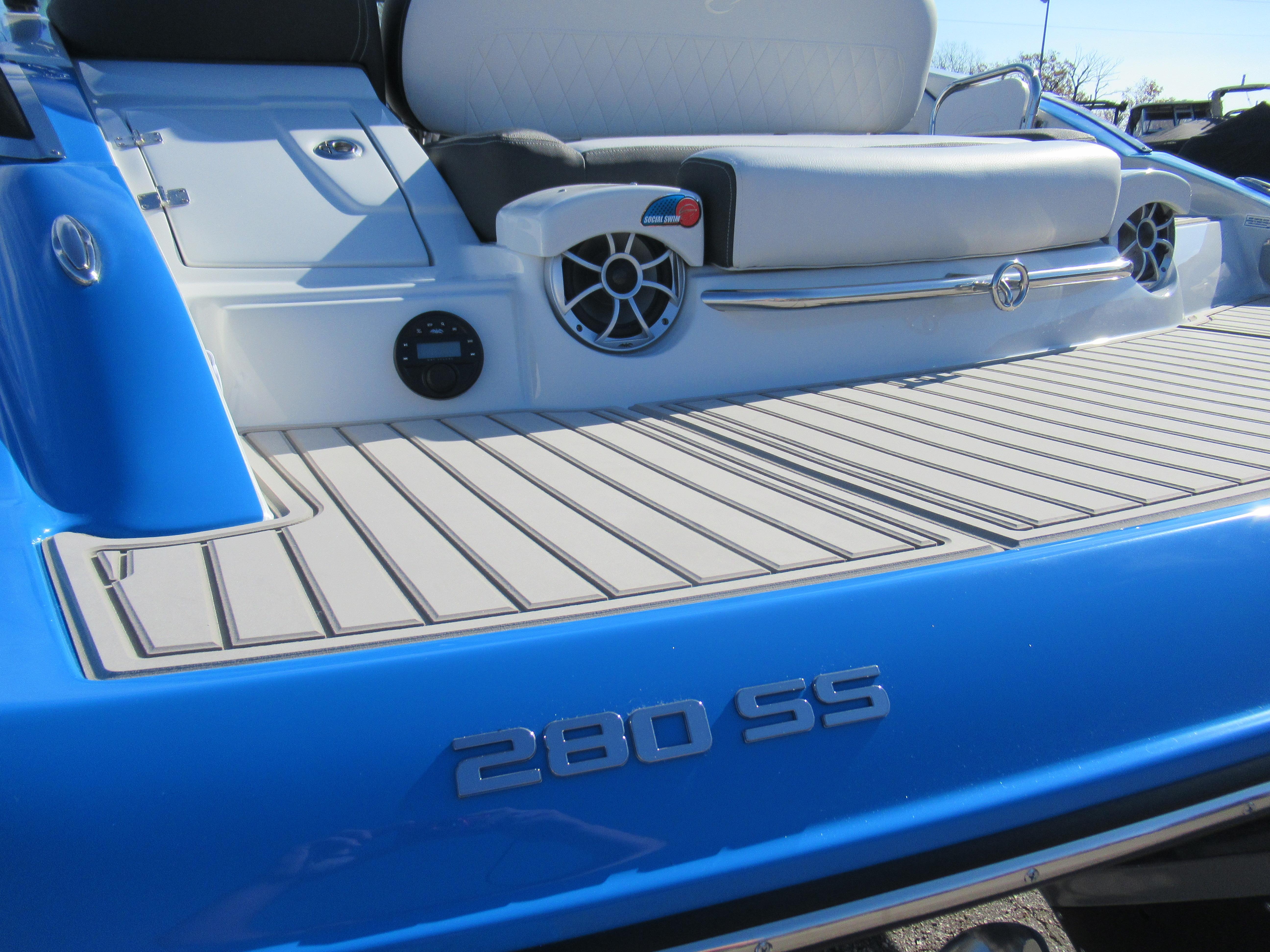 2023 Crownline 280 SS SURF