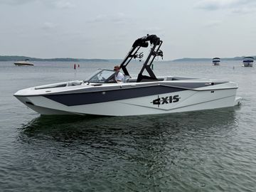 2025 Axis T235