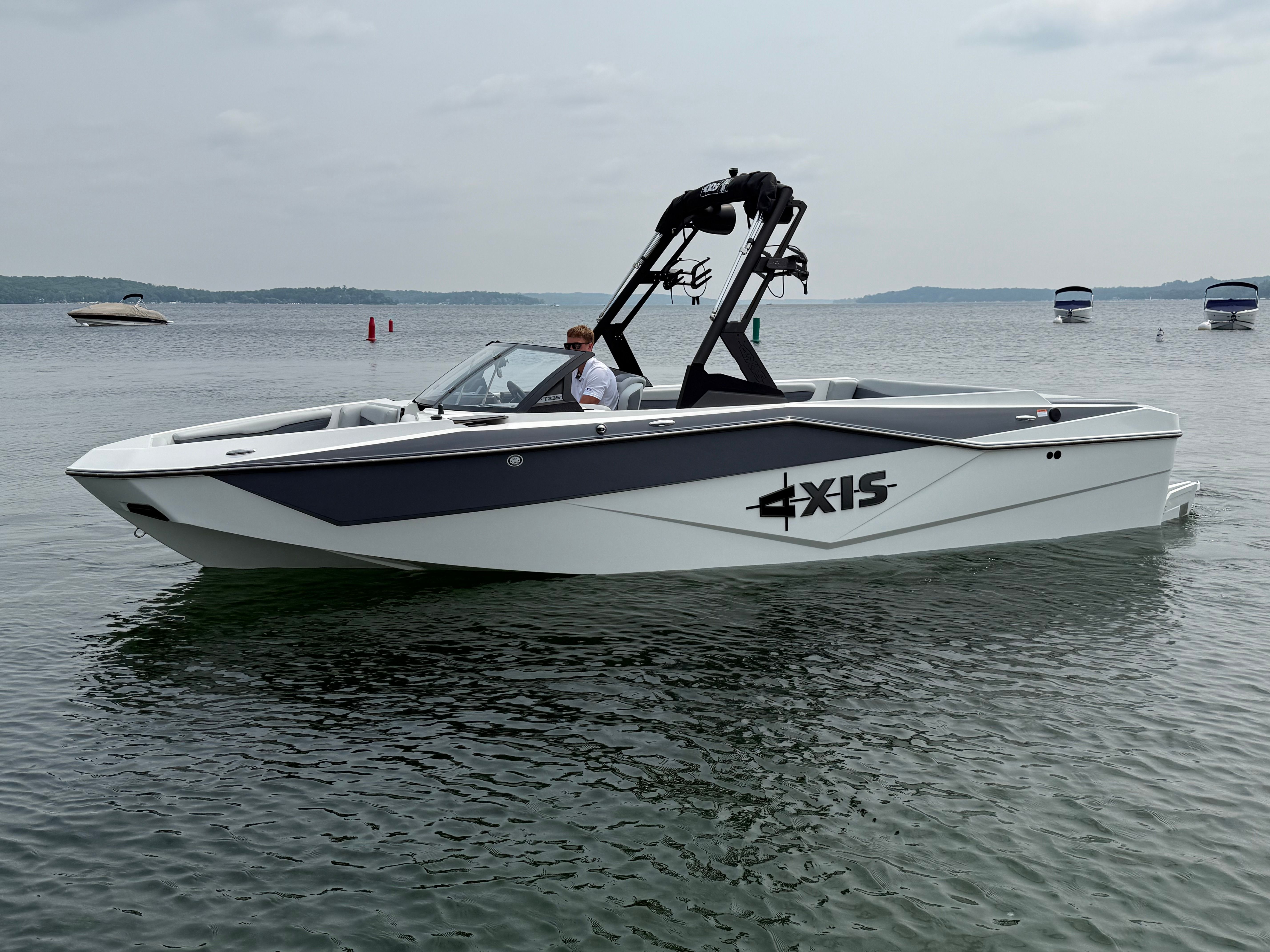2025 Axis T235