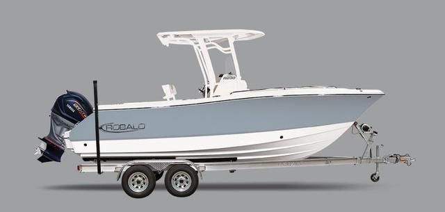 2025 Robalo R230 Center Console