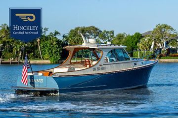 2016 Hinckley Talaria 34