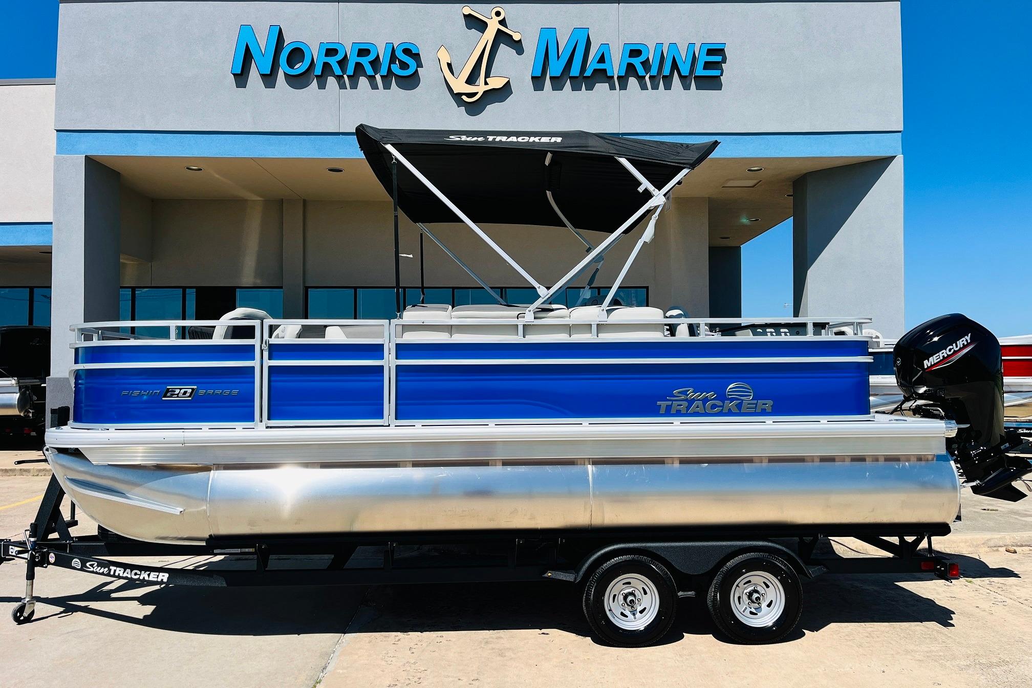 2026 Sun Tracker Fishin' Barge 20 DLX
