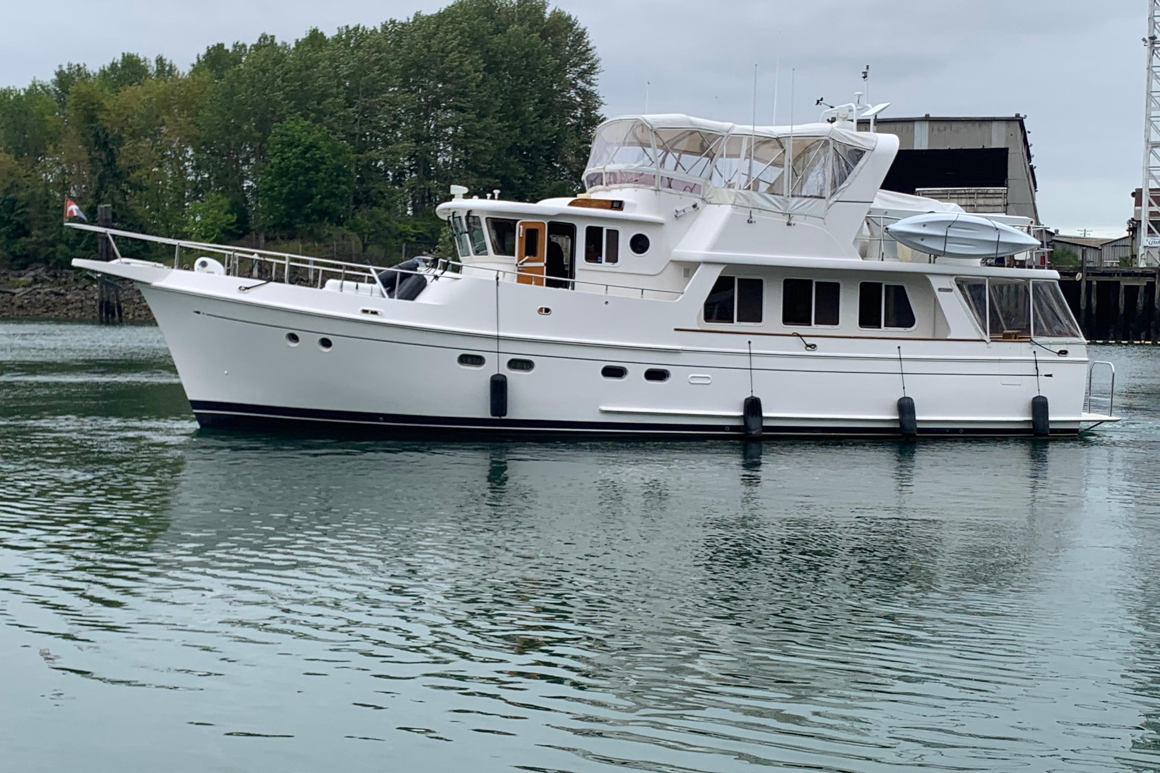2004 Selene Pilothouse