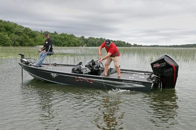 Lund 2075 PRO-V MUSKY Boat