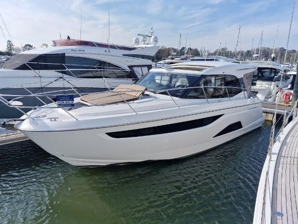 Bavaria R40