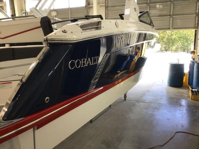 Cobalt R8 Surf
