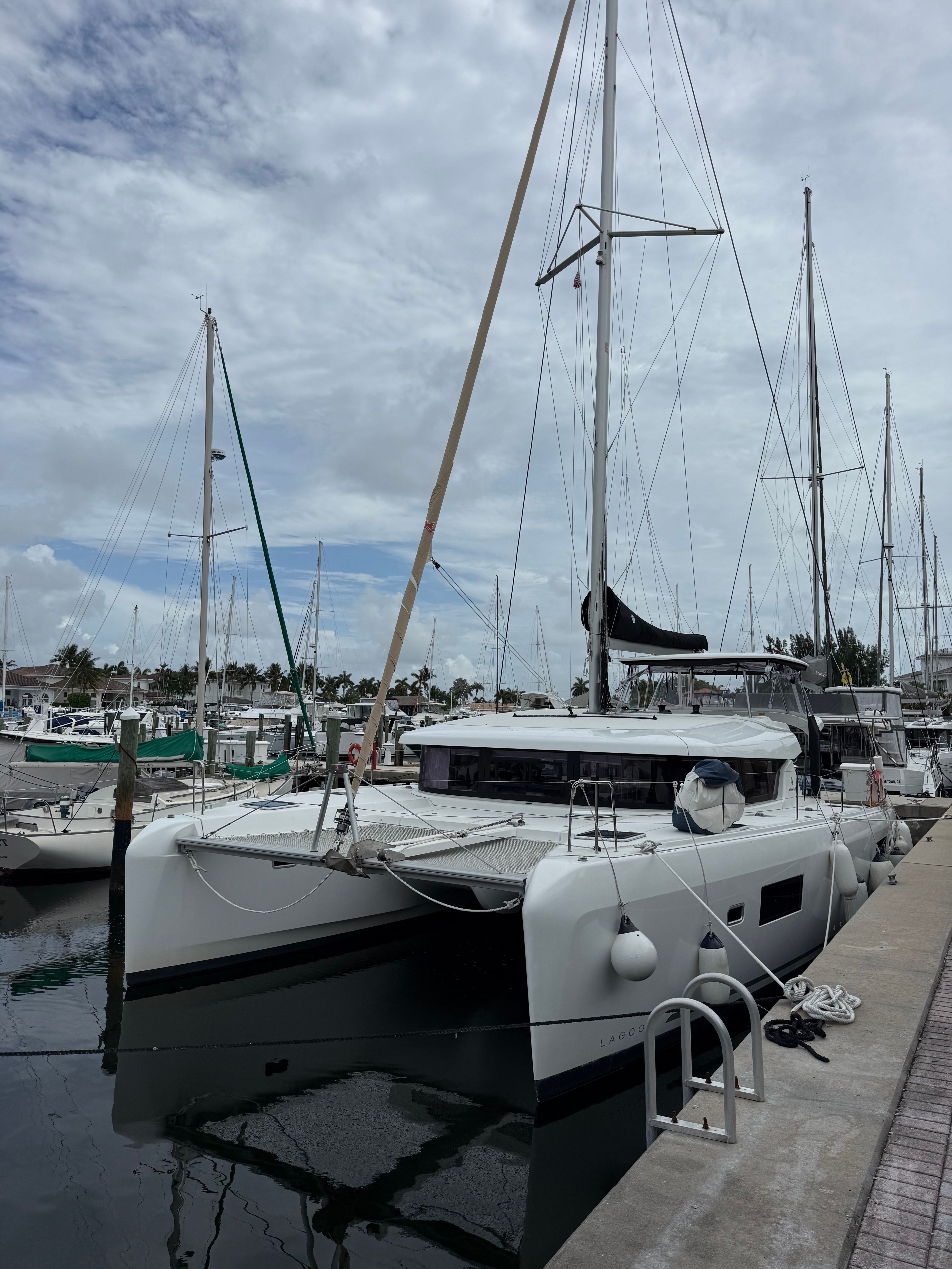2019 Lagoon 42