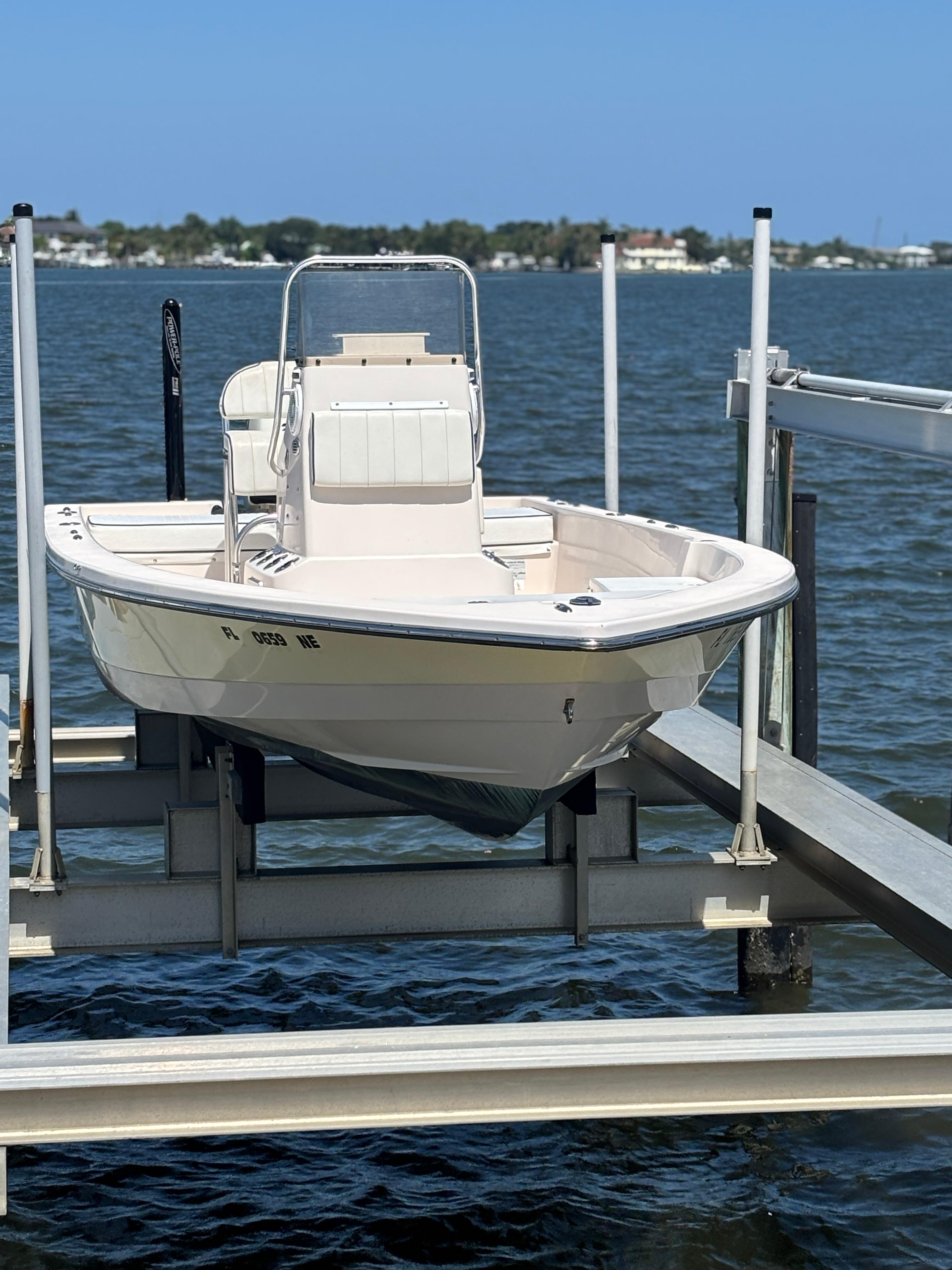 2006 Pathfinder 220-v