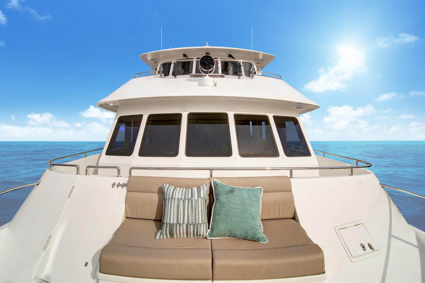 Outer Reef Yachts Boat image