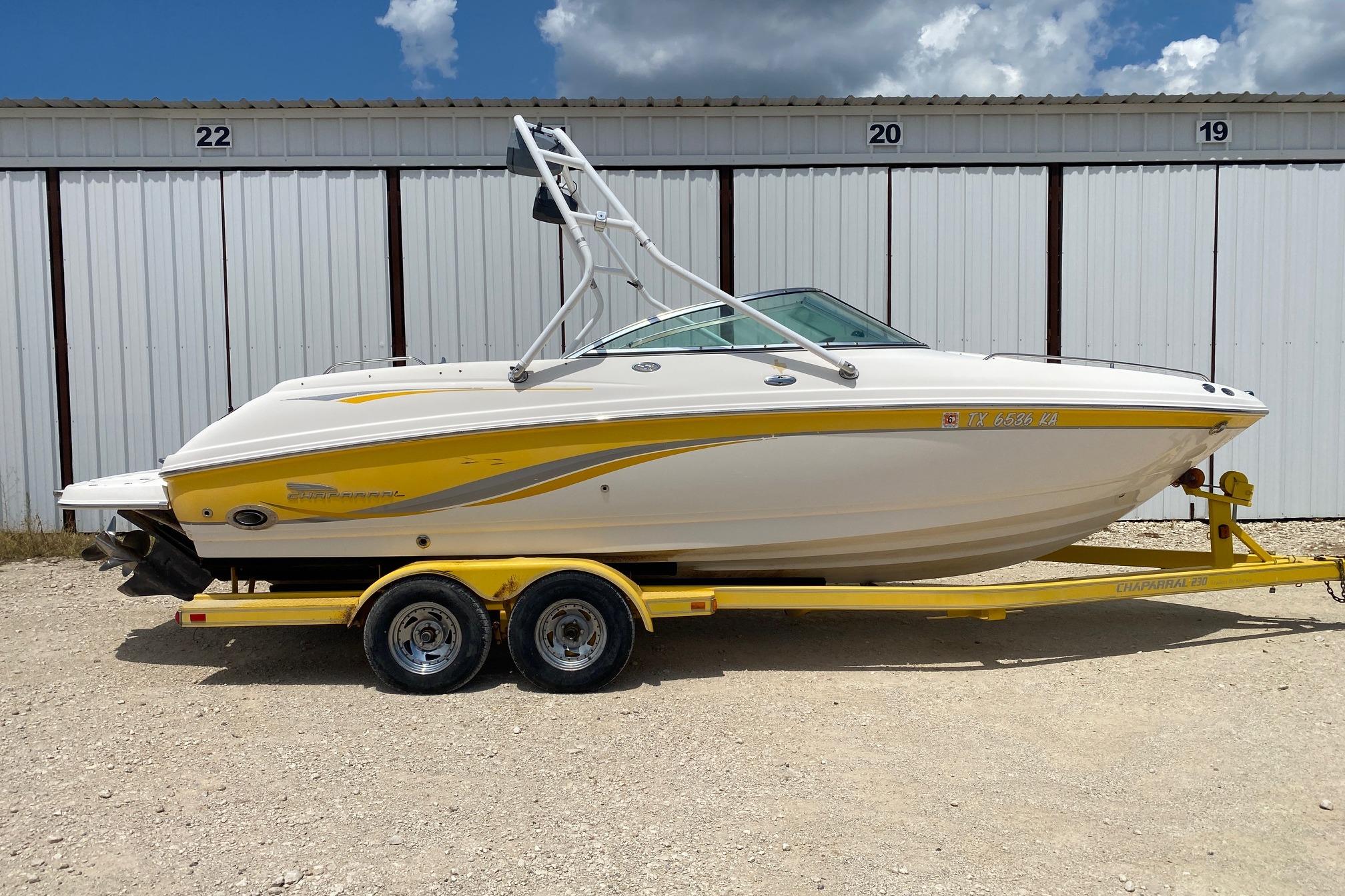 2004 Chaparral 230 SSi