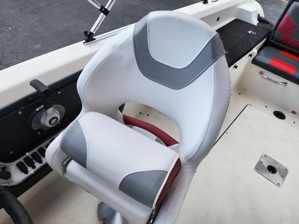 2014 Triton 186 Fishunter