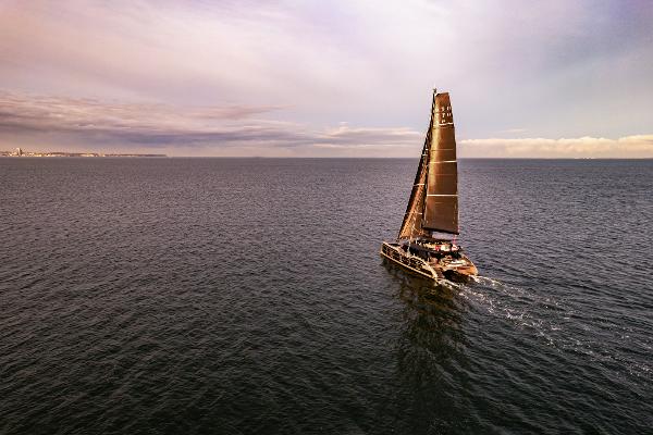Sunreef 80 sailing