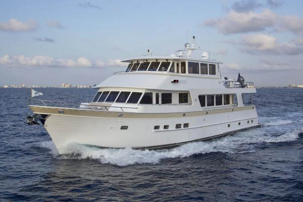 Outer Reef Yachts 860 Deluxbridge Skylounge MY Manufacturer Provided Image