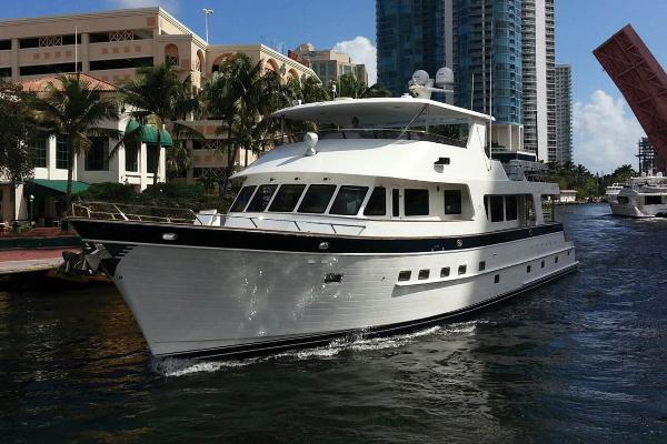 Outer Reef Yachts 860 MY Manufacturer Provided Image