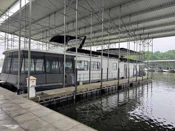 1986 Stardust Cruisers 18 X 80 Houseboat