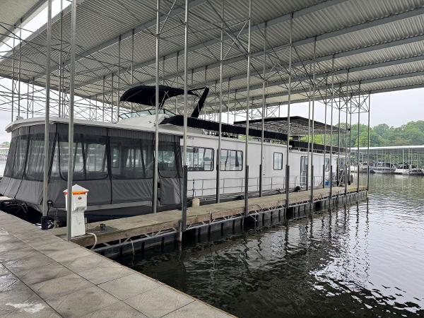 1986 Stardust Cruisers 18 X 80 Houseboat