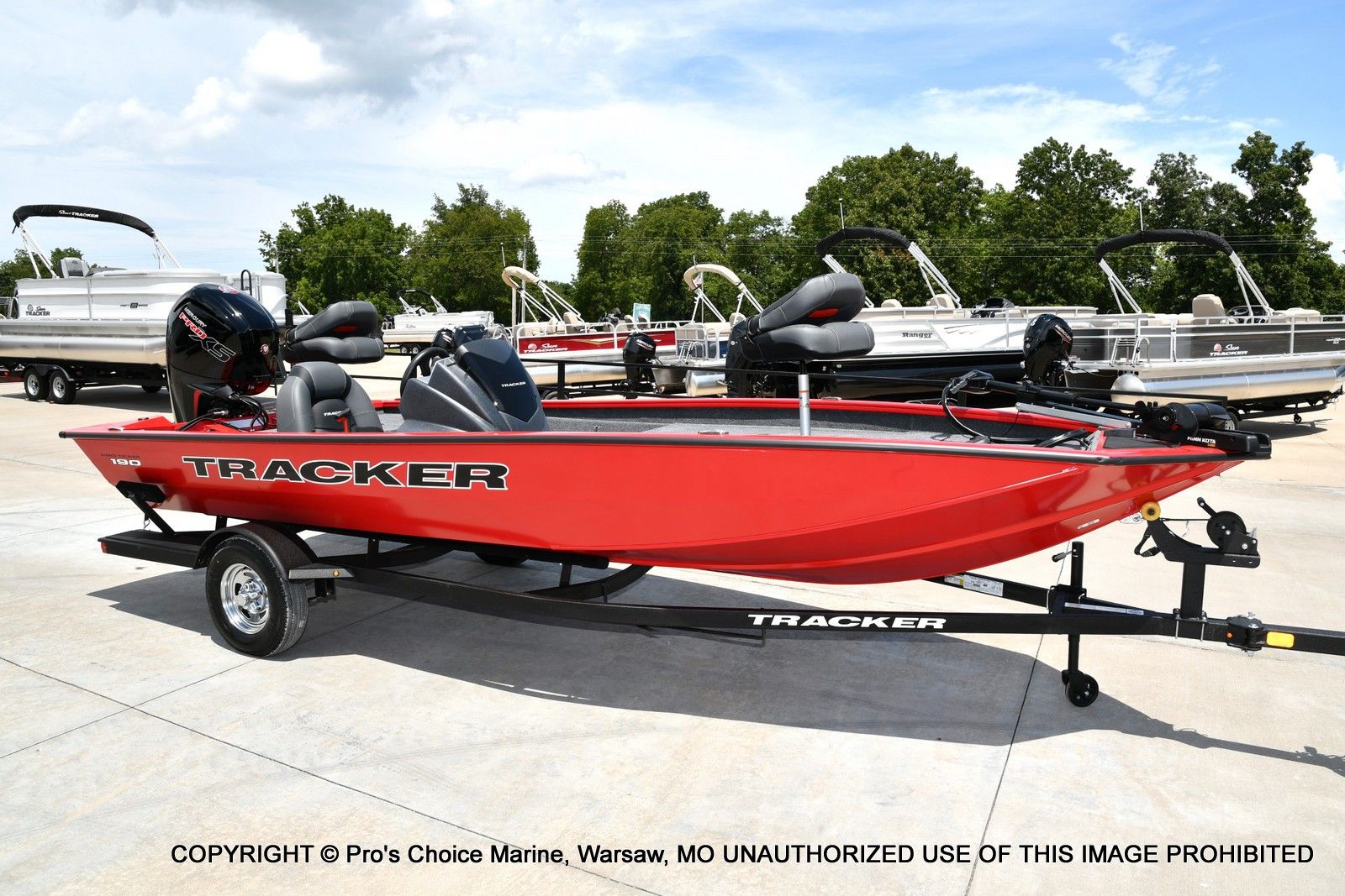 2026 Tracker Pro Team 190