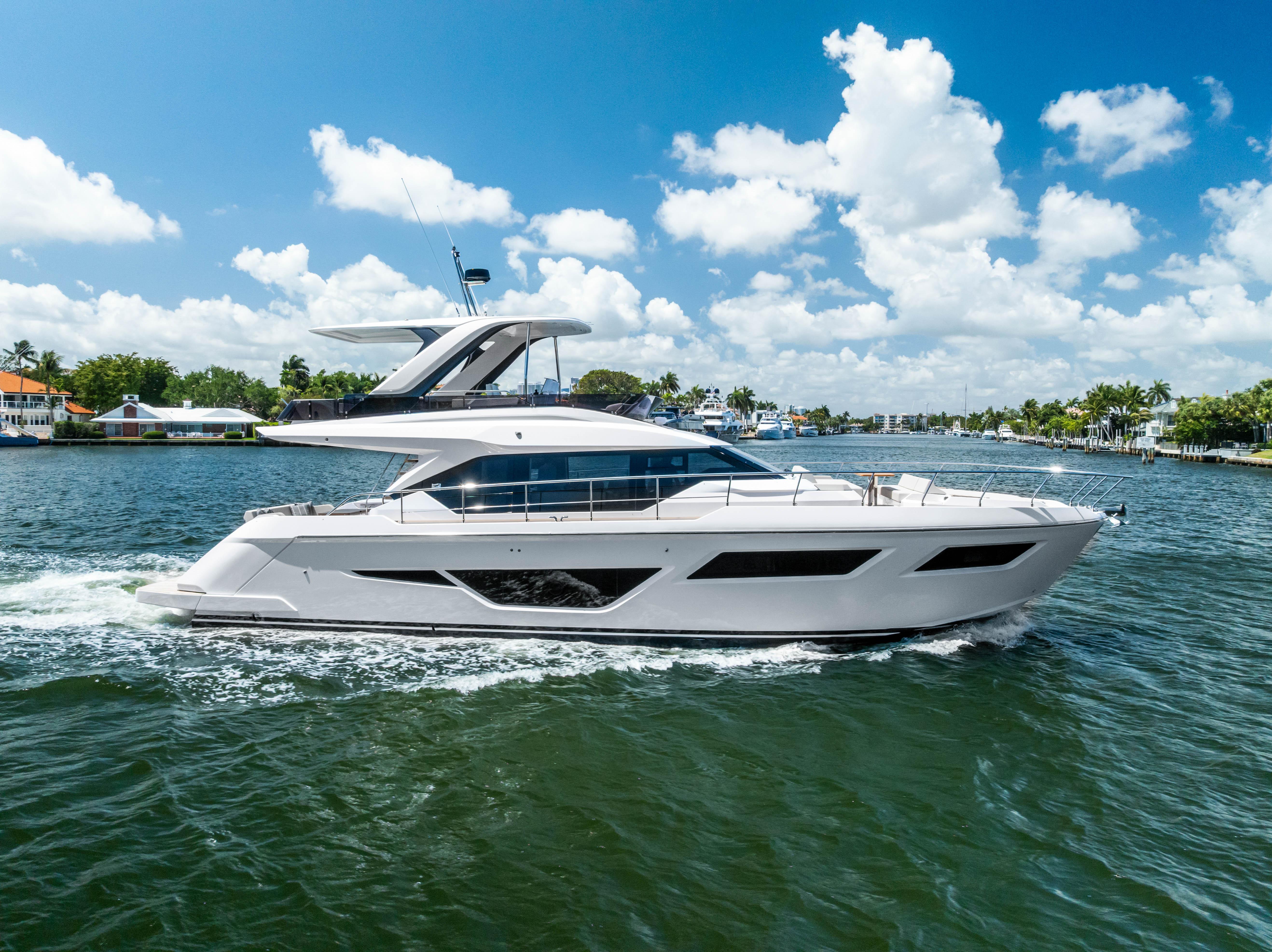 2025 Ferretti Yachts 580