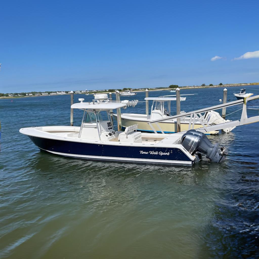 2007 Regulator 32 Forward Seating