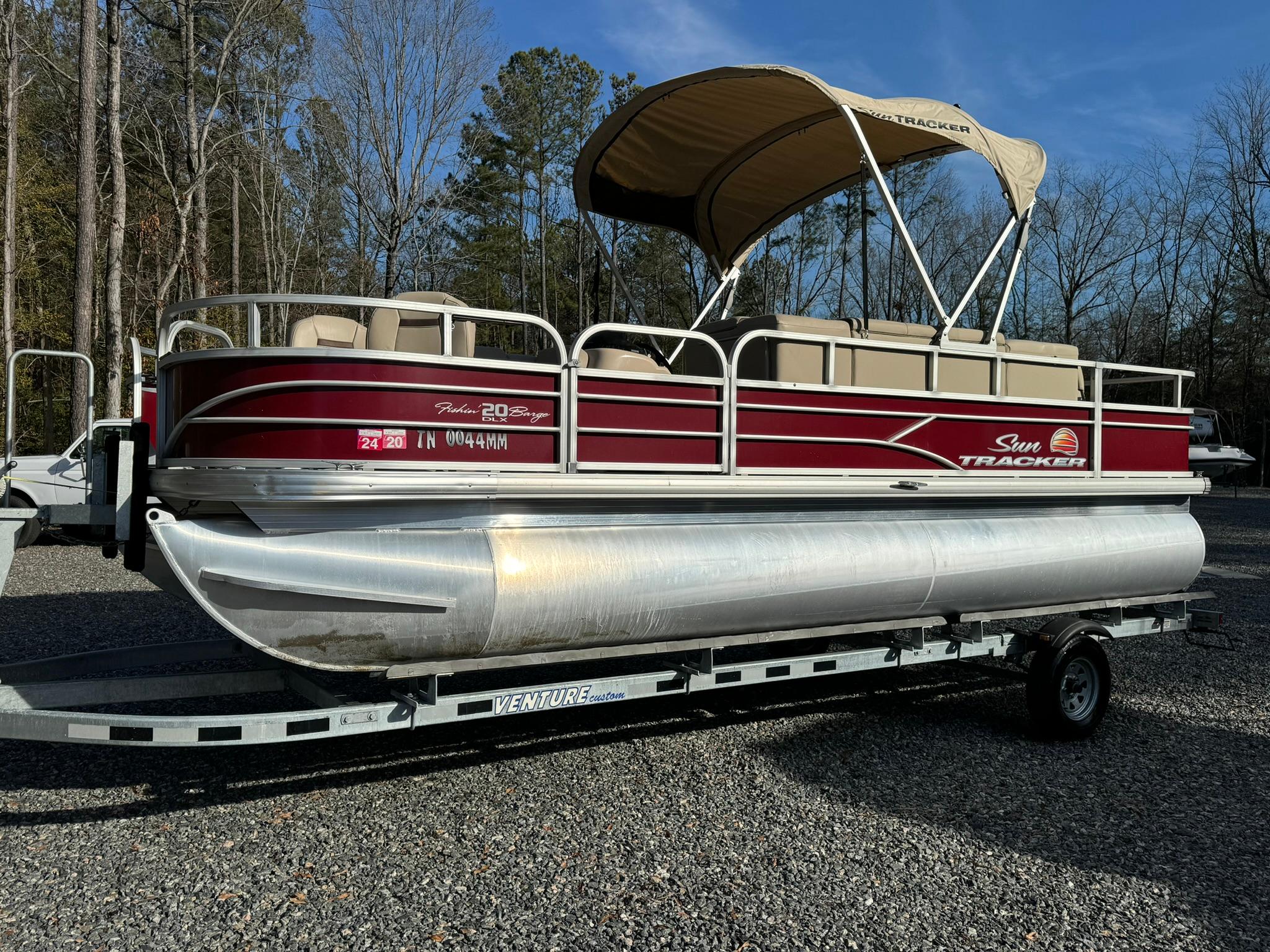 2018 Sun Tracker Fishin' Barge 20 DLX, Ashland Virginia 