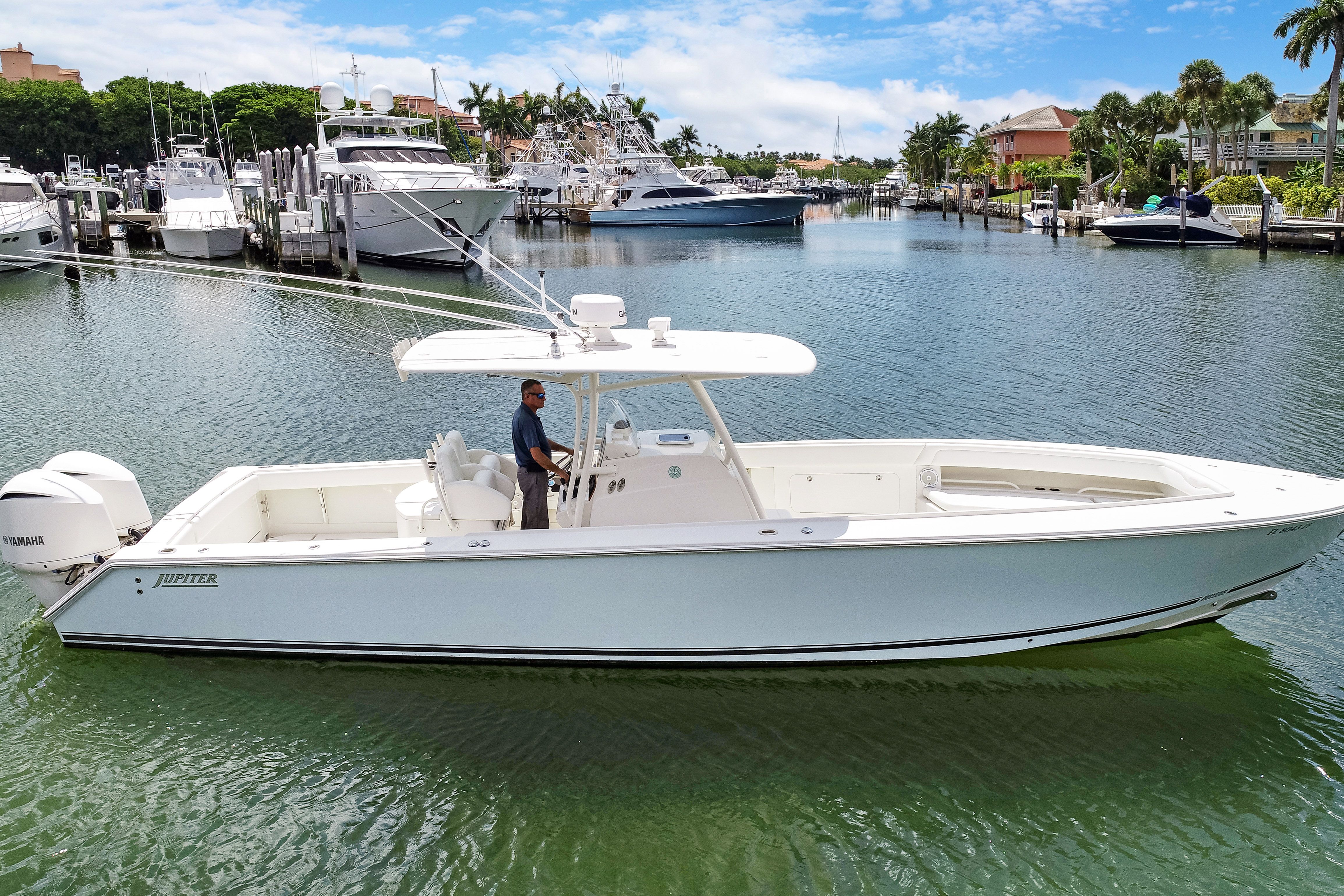 2011 Jupiter 38CC