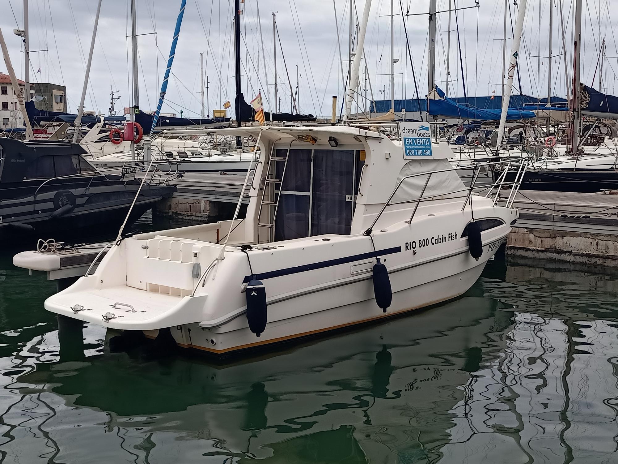 2000 RIO 800 Cabin Fish