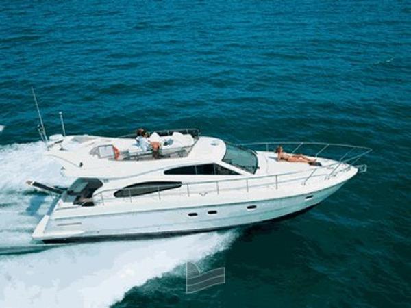Ferretti Yachts Ferretti 480 ferretti-480-fly-52774050111848514969525766574566g.gif