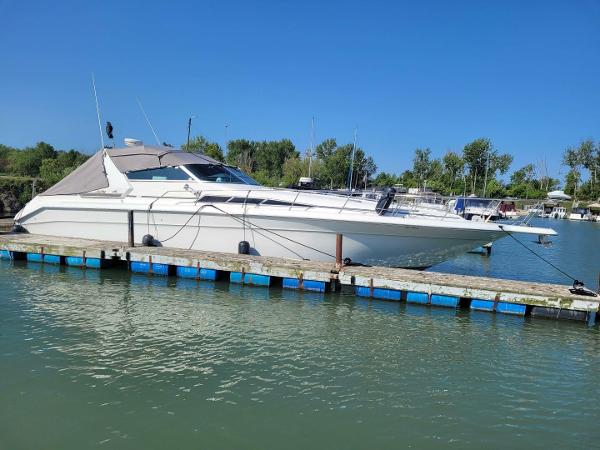 Sea Ray 440 Sundancer