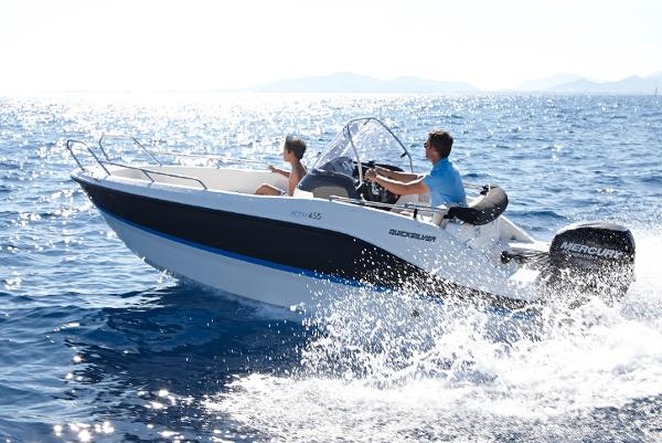 2025 Quicksilver Activ 455 Open