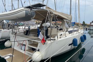 2020 Dufour 430