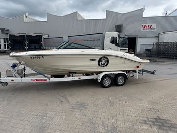 2020 Sea Ray SPX 210