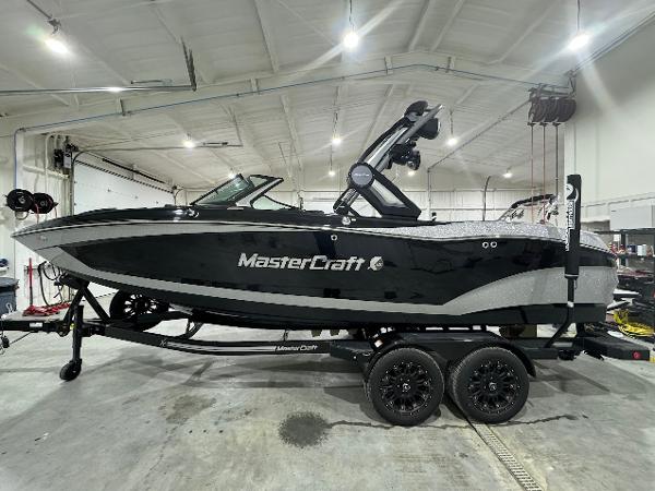 2024 MasterCraft X22