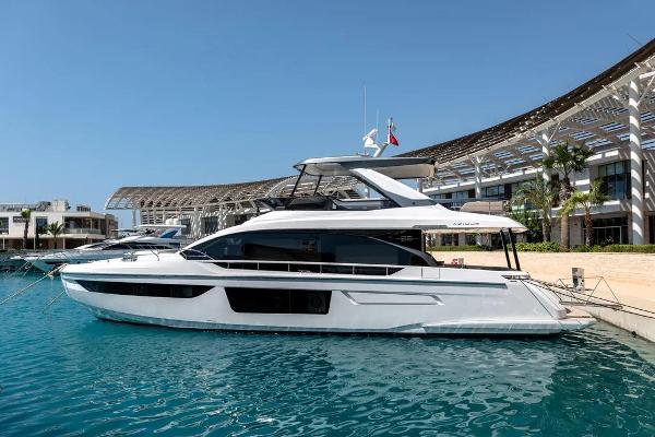 2024 Azimut Fly 68